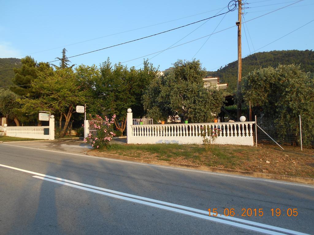 Doukas Hotel Skala Rachoni  ภายนอก รูปภาพ