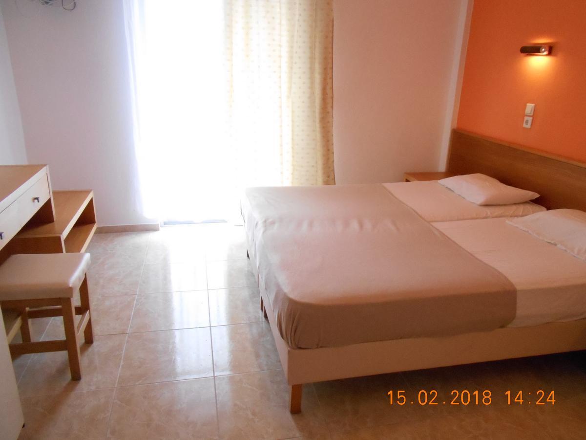 Doukas Hotel Skala Rachoni  ภายนอก รูปภาพ
