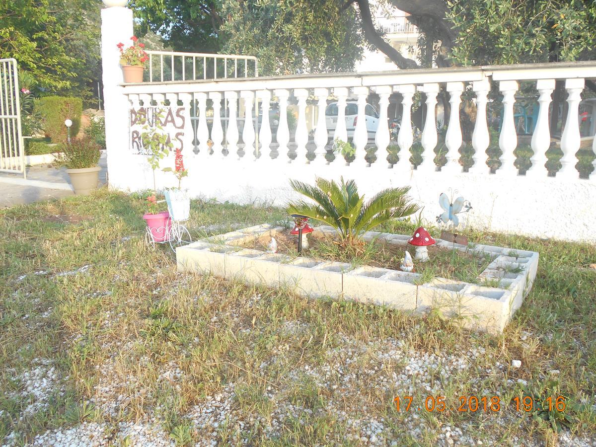 Doukas Hotel Skala Rachoni  ภายนอก รูปภาพ